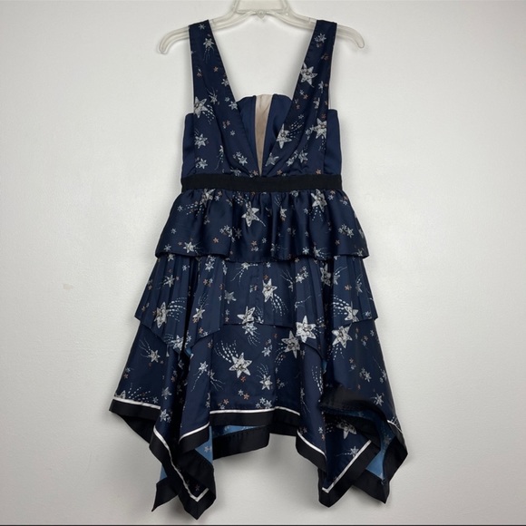 Self-Portrait Star Print Flare Handkerchief Dress - Picture 3 of 7